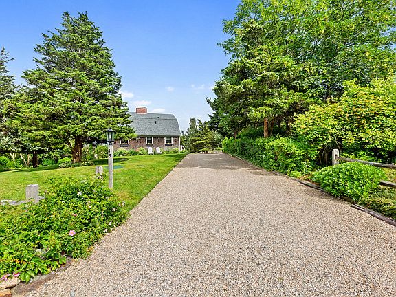 4th image of 43 Old Duck Hole Road