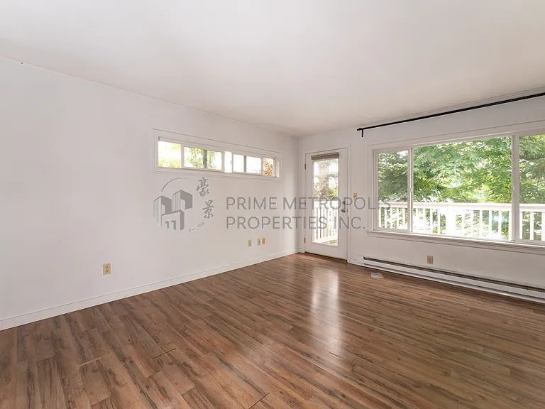 10706 Lakeside Ave NE — Photo 8