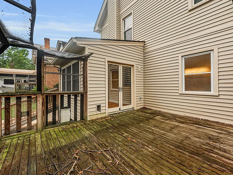 3940 Delmar Ave — Photo 14
