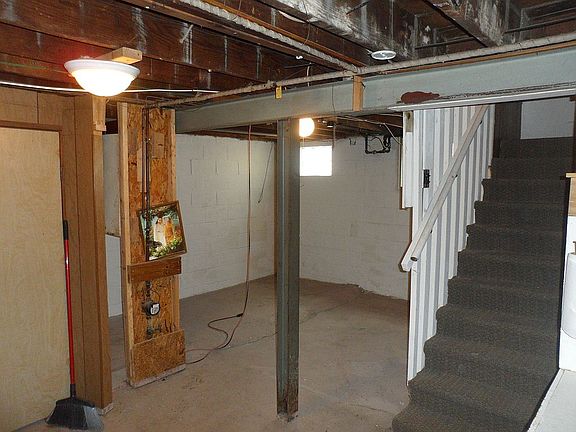 3rd image of 2730 Osgood Ave