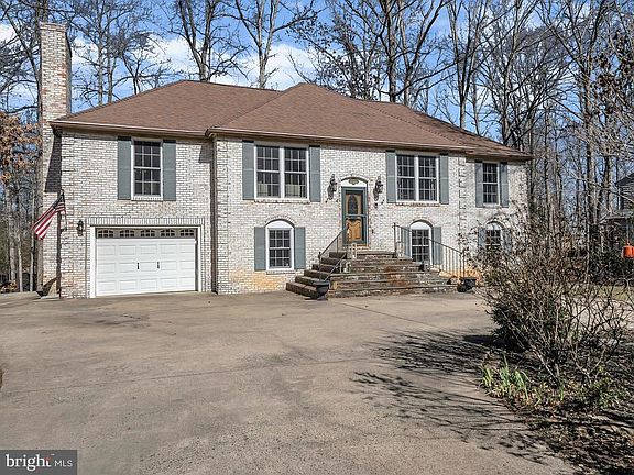 3rd image of 1228 Washington Dr