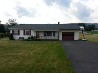 5 Farm View Dr, Allensville, PA 17002