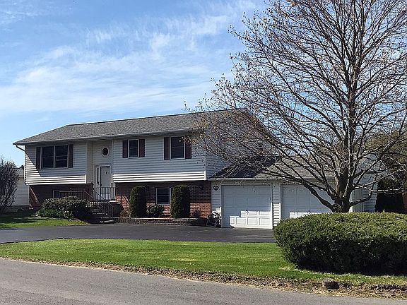 3rd image of 2815 Sharon St