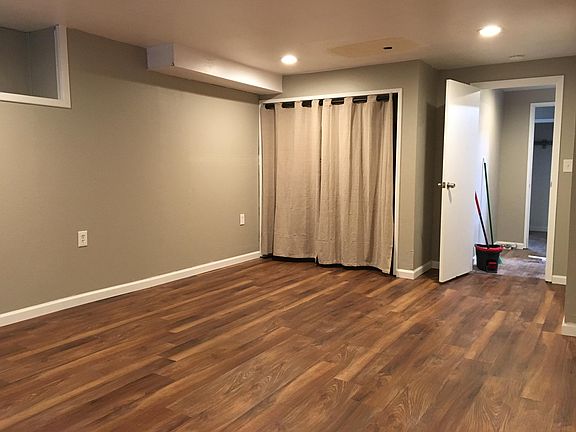Master Bedroom (Downstairs)
