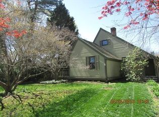 4 1/2 Worcester St, Taunton, MA 02780