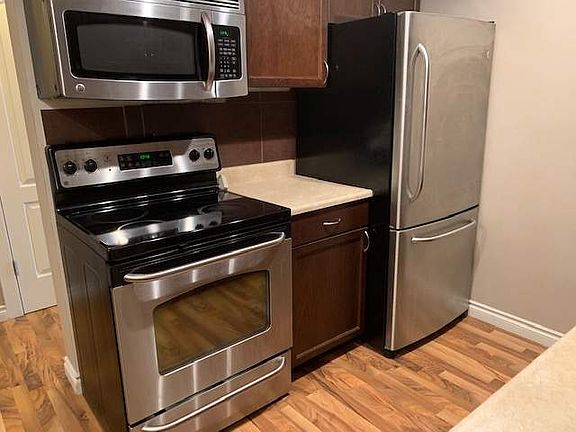 5th image of 10633 81st Ave NW #101