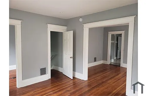 264 Avenue C Photo 1