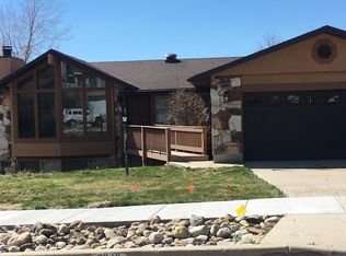9248 S Winter Wren Dr, Sandy, UT 84093