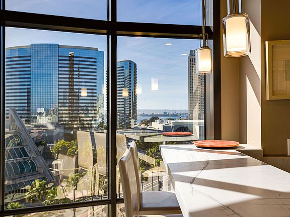 5th image of 200 Harbor Dr Unit 1002