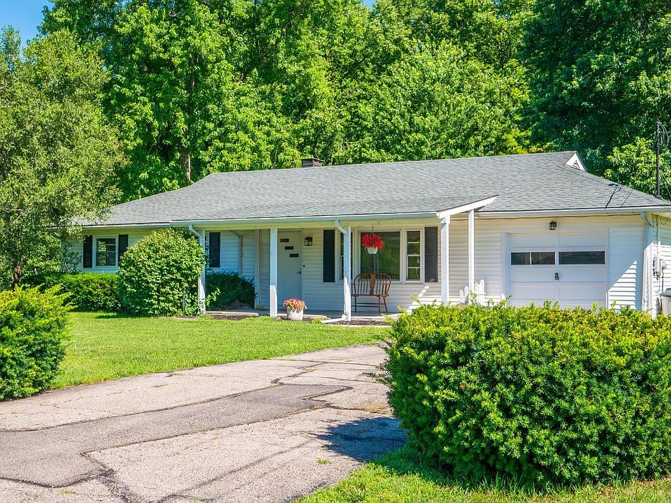 1st image of 6496 Lorraine Dr