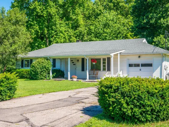 6496 Lorraine Dr, Middletown, OH 45042