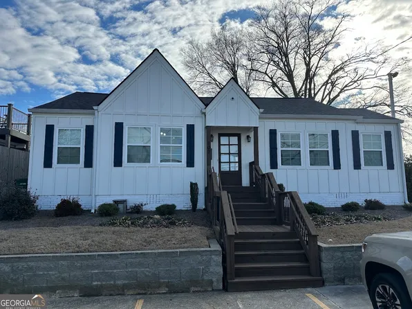 107 College St, Carrollton, GA 30117