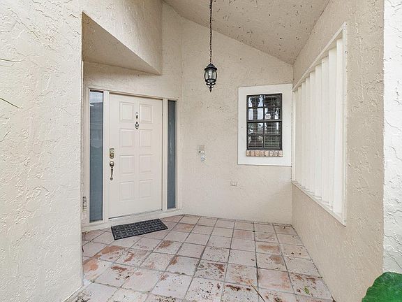 5th image of 8089 Allspice Dr
