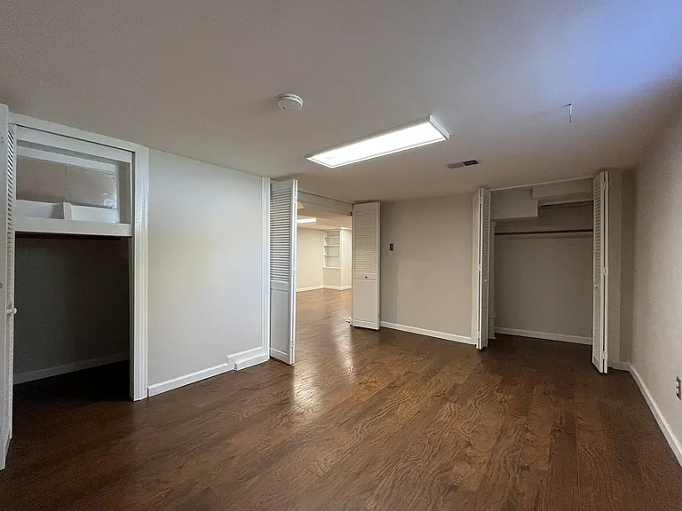 2417 N Rosa Parks Way — Photo 30