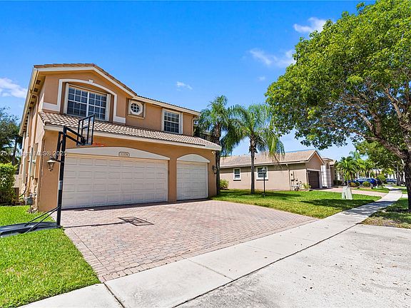 3rd image of 13374 NW 13th St
