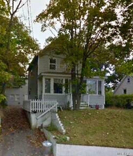 1st image of 8 Columbia Pl #A