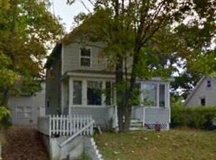 8 Columbia Pl #A, Port Washington, NY 11050