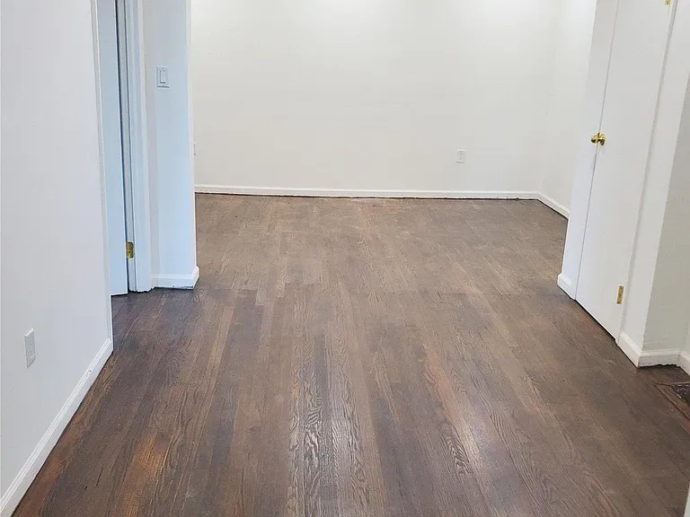 62-70 Fresh Pond Rd — Photo 5