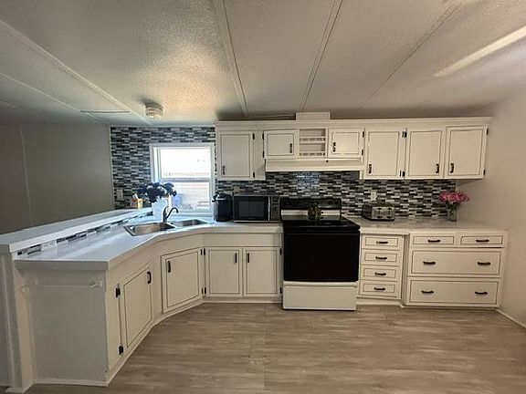 4th image of 543 Sundrop Cir