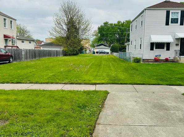 3913 Home Ave, Stickney, IL 60402