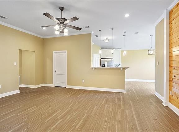 4th image of 117 Primrose Ln