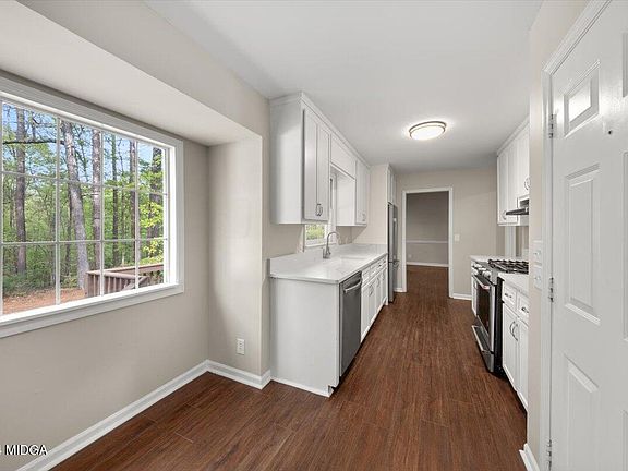 5th image of 234 River Hills Rdg