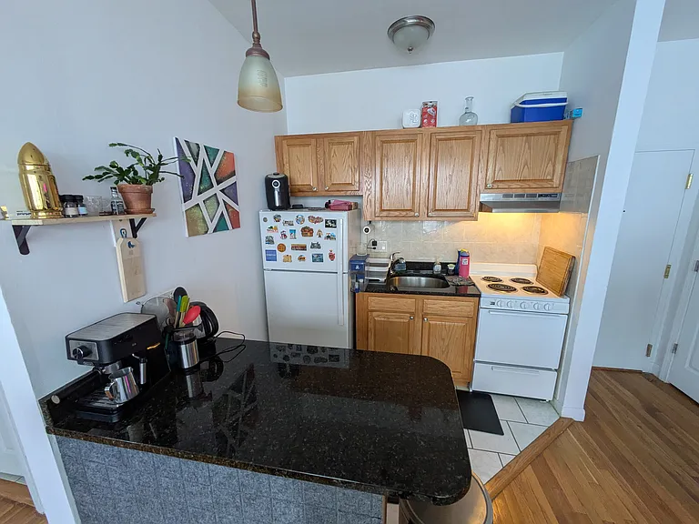 4 Ellsworth Ave #32 — Photo 5
