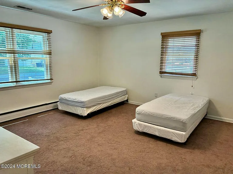 311 Roosevelt Ave — Photo 5