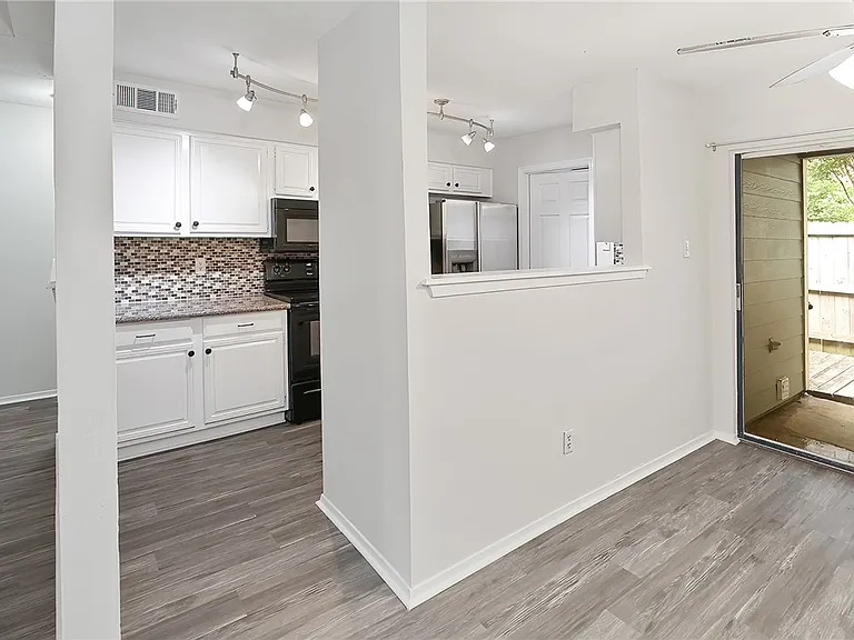 2800 Longmire Dr #53 — Photo 11