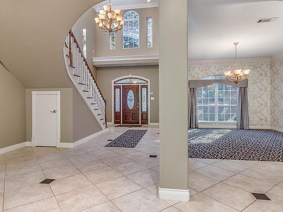 4th image of 7405 Teaswood Dr