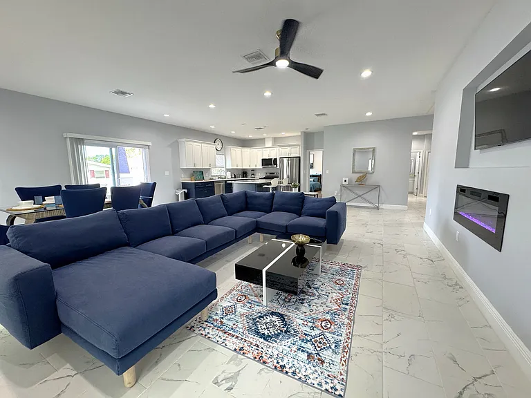 302 Archimedes St — Photo 14