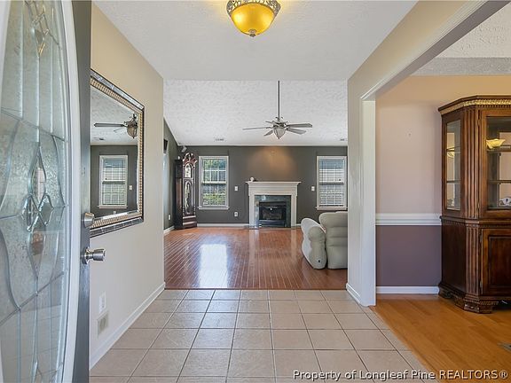 4th image of 5851 Sunningdale Ln