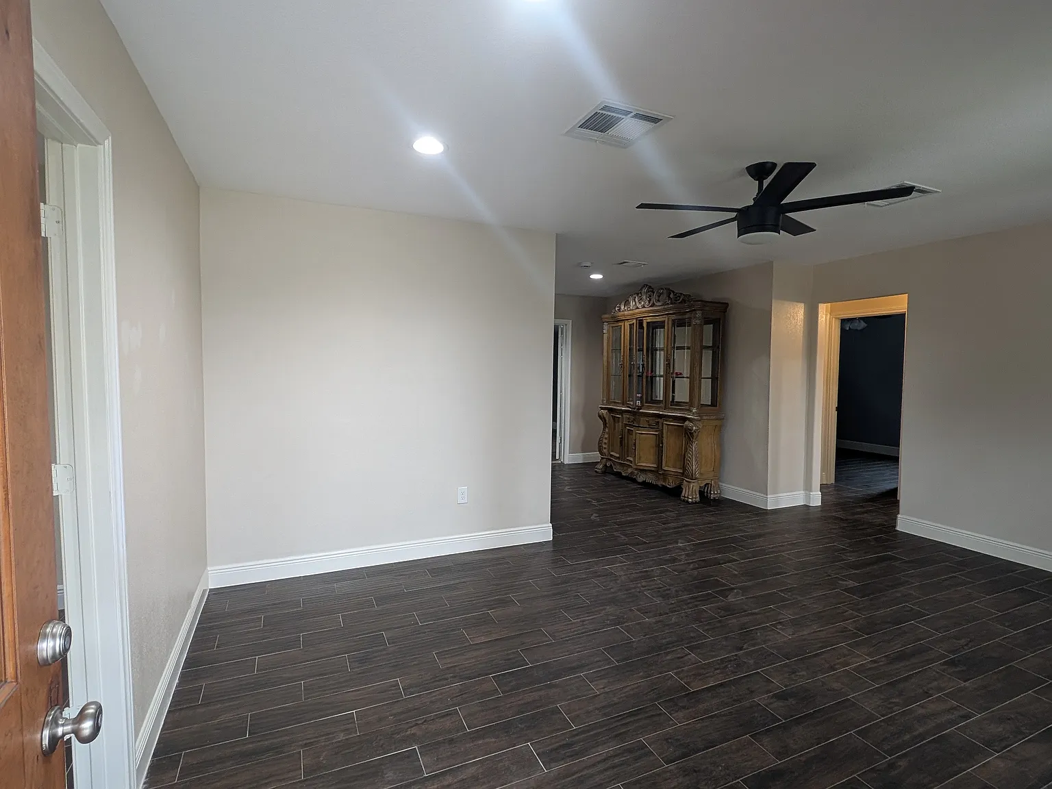 4 bed, 1666 sqft, $2,000 — Photo 2