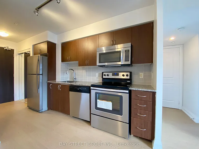 370 Highway 7 E #925 — Photo 5
