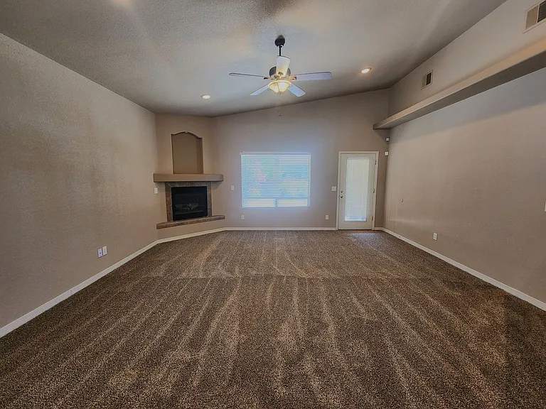 2777 Conventry 2777 Coventry — Photo 4