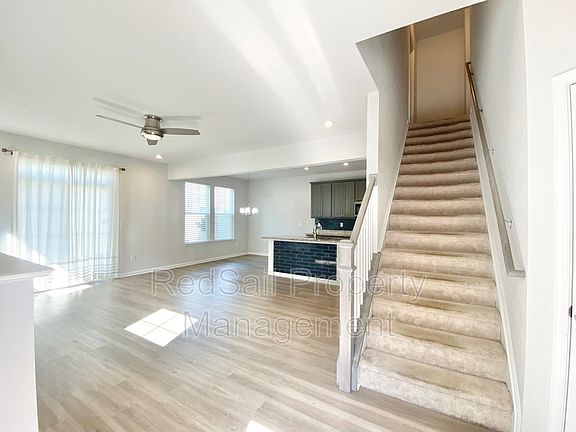 3rd image of 644 Rhema Rd