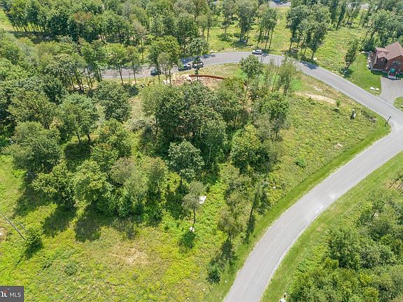 3rd image of 129 N Camp Rd
