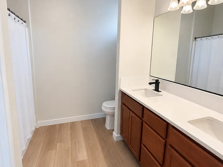 4212 Laredo Dr — Photo 9
