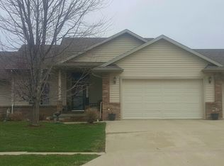 403 6th St SE, State Center, IA 50247