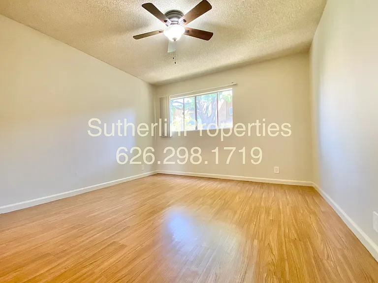 1425 E Orange Grove — Photo 16