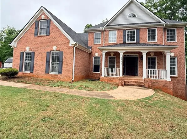 6476 Bellevue Dr SW, Conyers, GA 30094