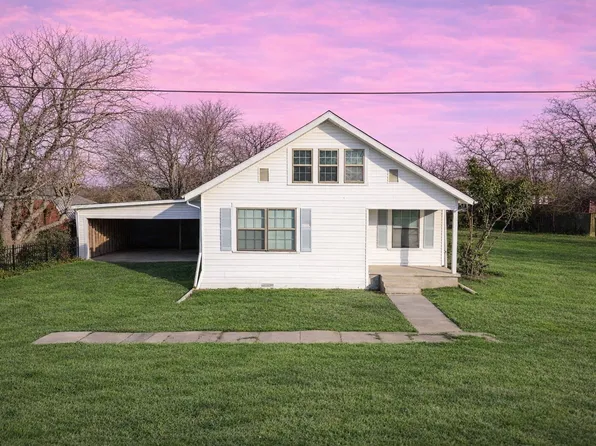 108 W Stroud St, Frost, TX 76641