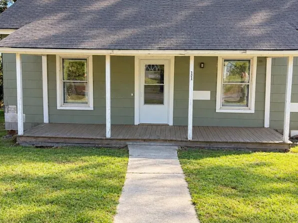 11 Circle St, Great Falls, SC 29055