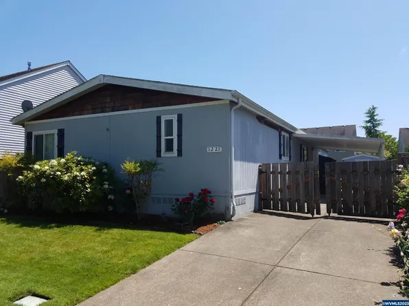 1221 SE Seaport Cir, Corvallis, OR 97333
