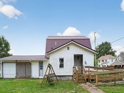 26054 Locust Grove Rd, New Holland, OH, 43145