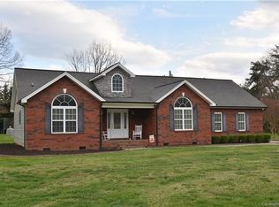 1803 Kathy St, Newton, NC 28658