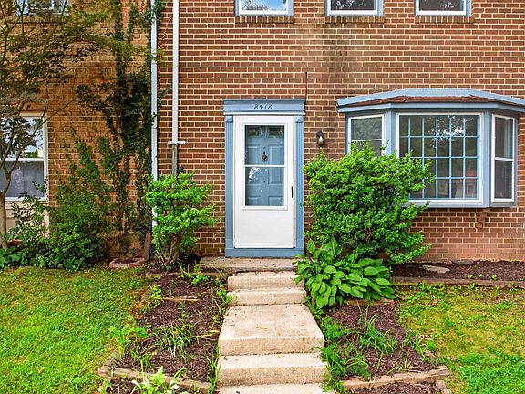 3rd image of 8418 Towne Crest Ct