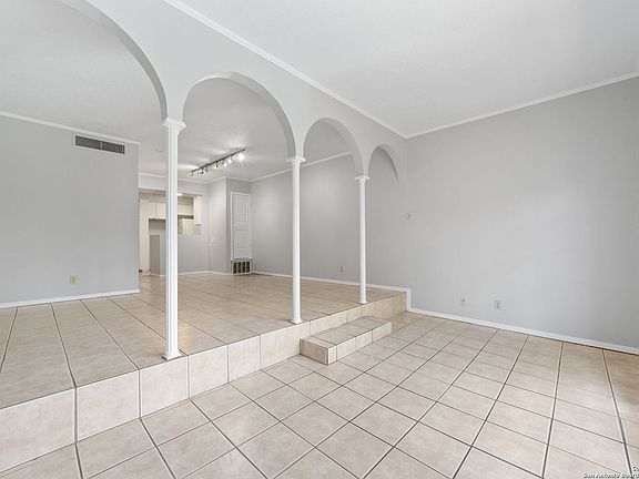 4th image of 66 BREES BLVD #86