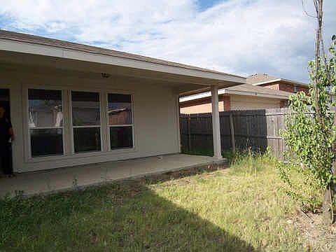 1st image of 729 Pine Hollow Dr