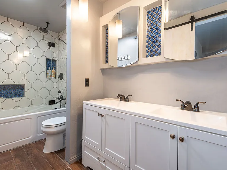 545 S Valley View Dr #137 — Photo 38
